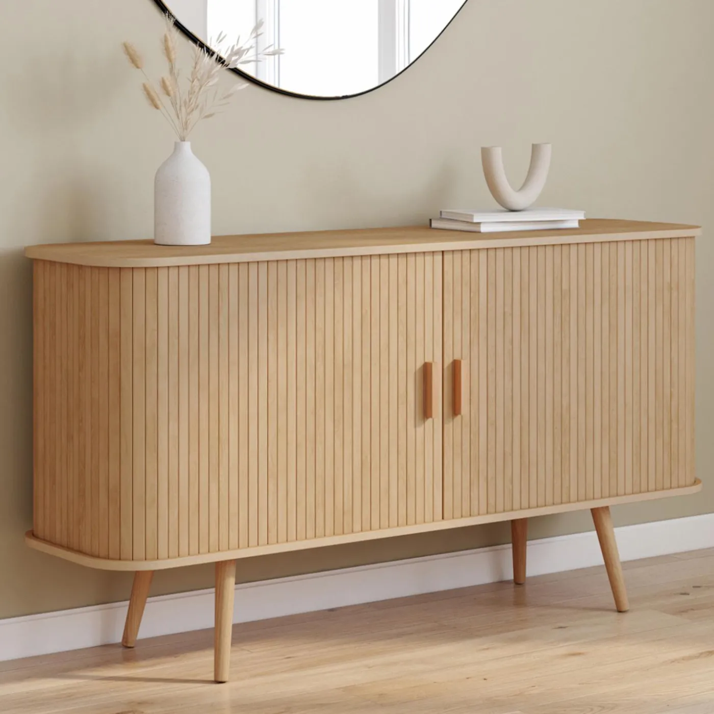 Buffet en bois 140 cm effet lattes avec 2 portes coulissantes