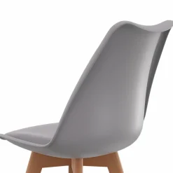 Chaises scandinaves grises avec coussin