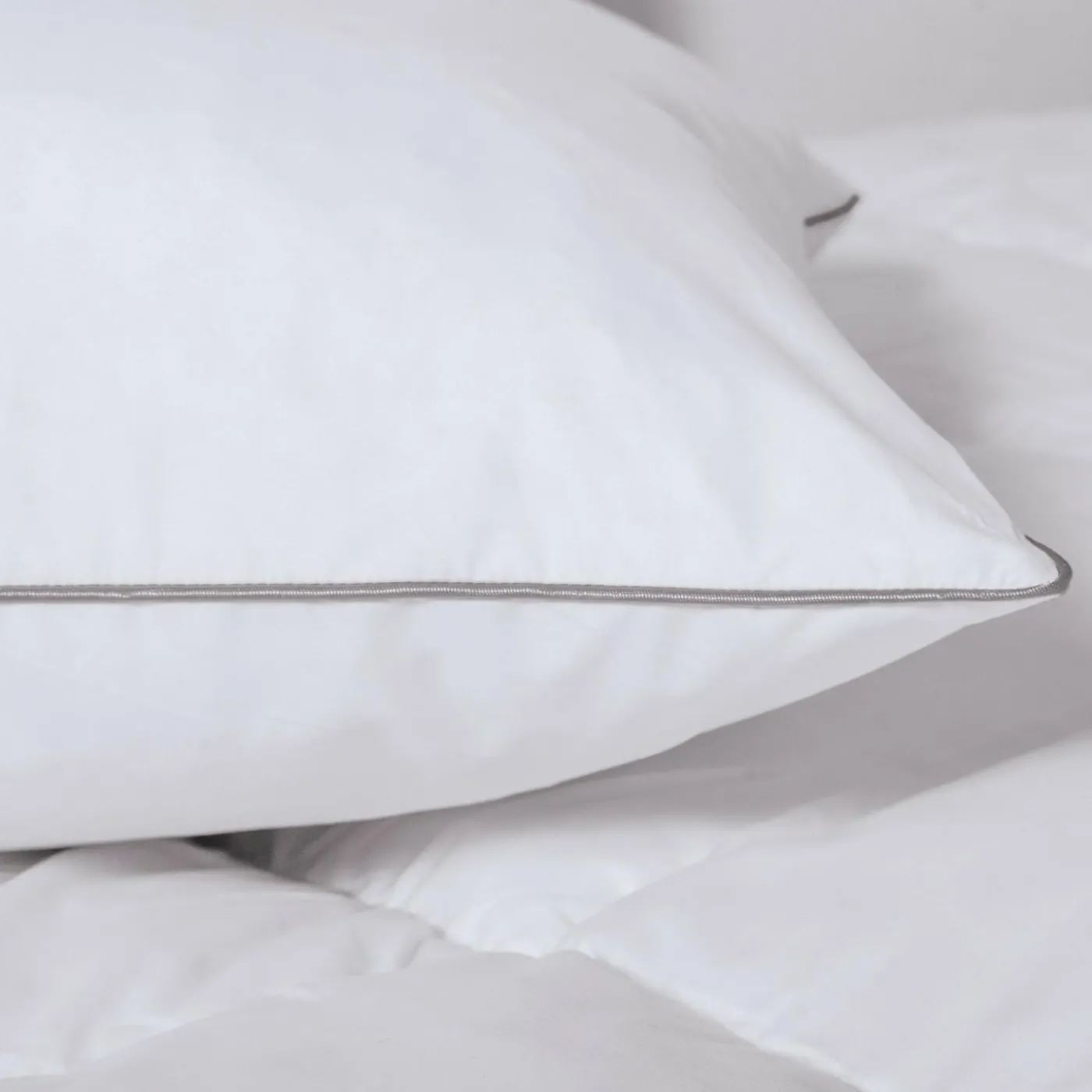 Couette 240x220 + 2 oreillers en plume d’oie
