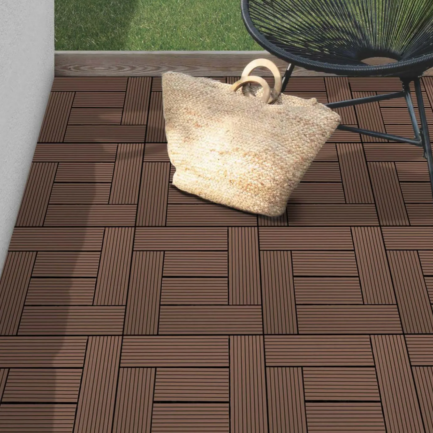 Dalles de terrasse mosaïques clipsables bois composite taupe 30 x 30 cm