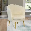 Fauteuil coquillage beige en velours pieds dorés