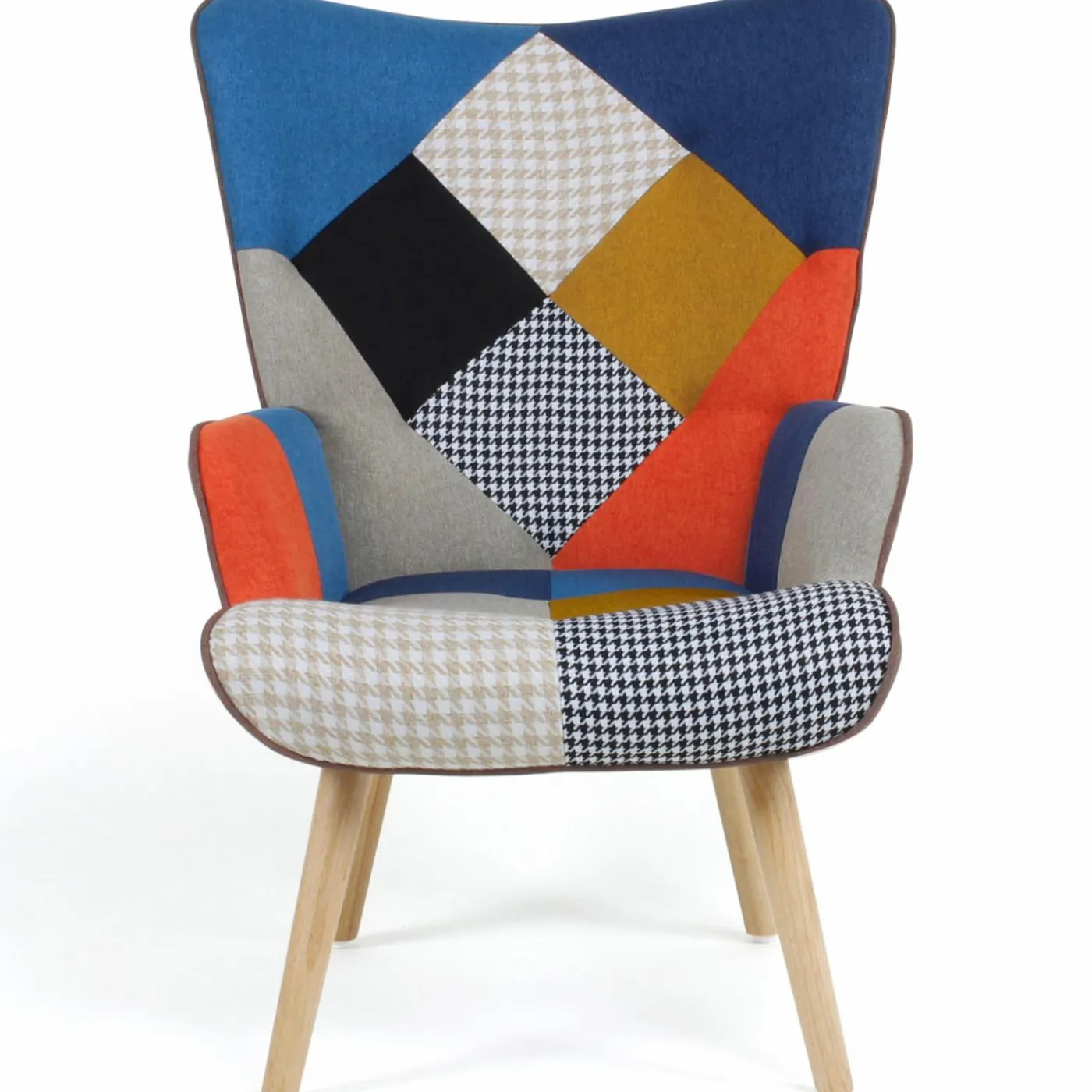 Fauteuil scandinave multicolore et imprimé pied de poule