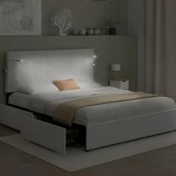 Lit double 140 x 190 avec liseuses