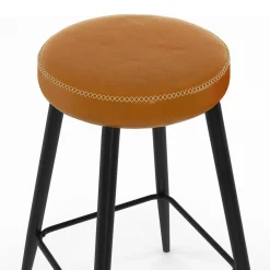 Lot de 2 tabourets de bar effet cuir marron et pieds métal