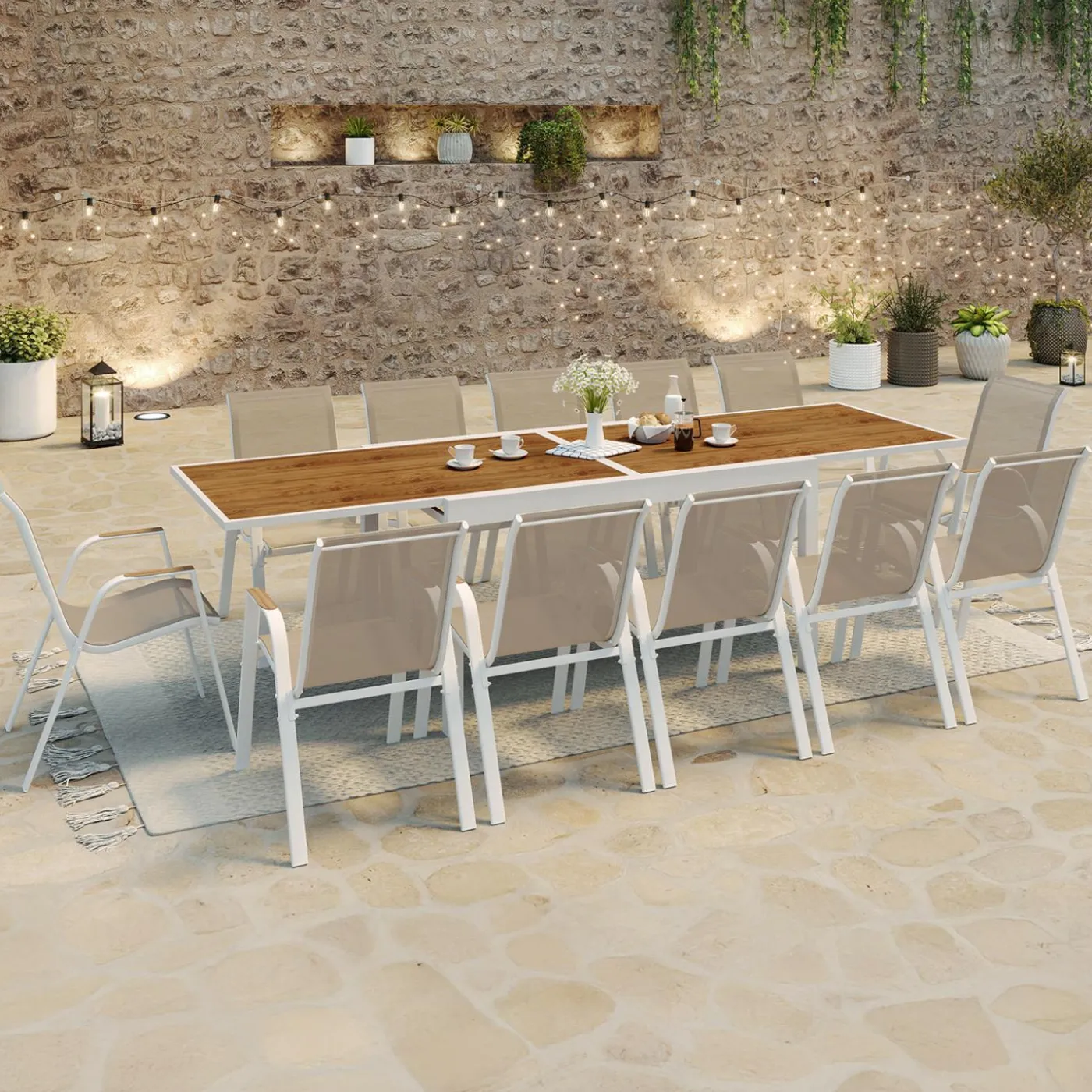 Salon de jardin extensible 12 personnes table 135/270 cm plateau effet bois et chaises empilables blanc et bois