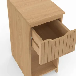 Tables de nuit effet lattes et bois
