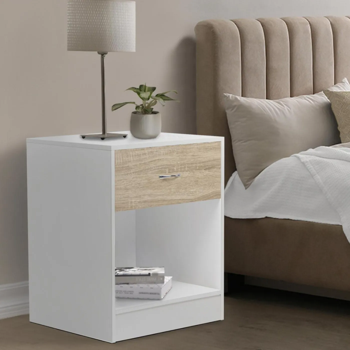 Tables de nuit en bois blanc et façon hêtre avec tiroir