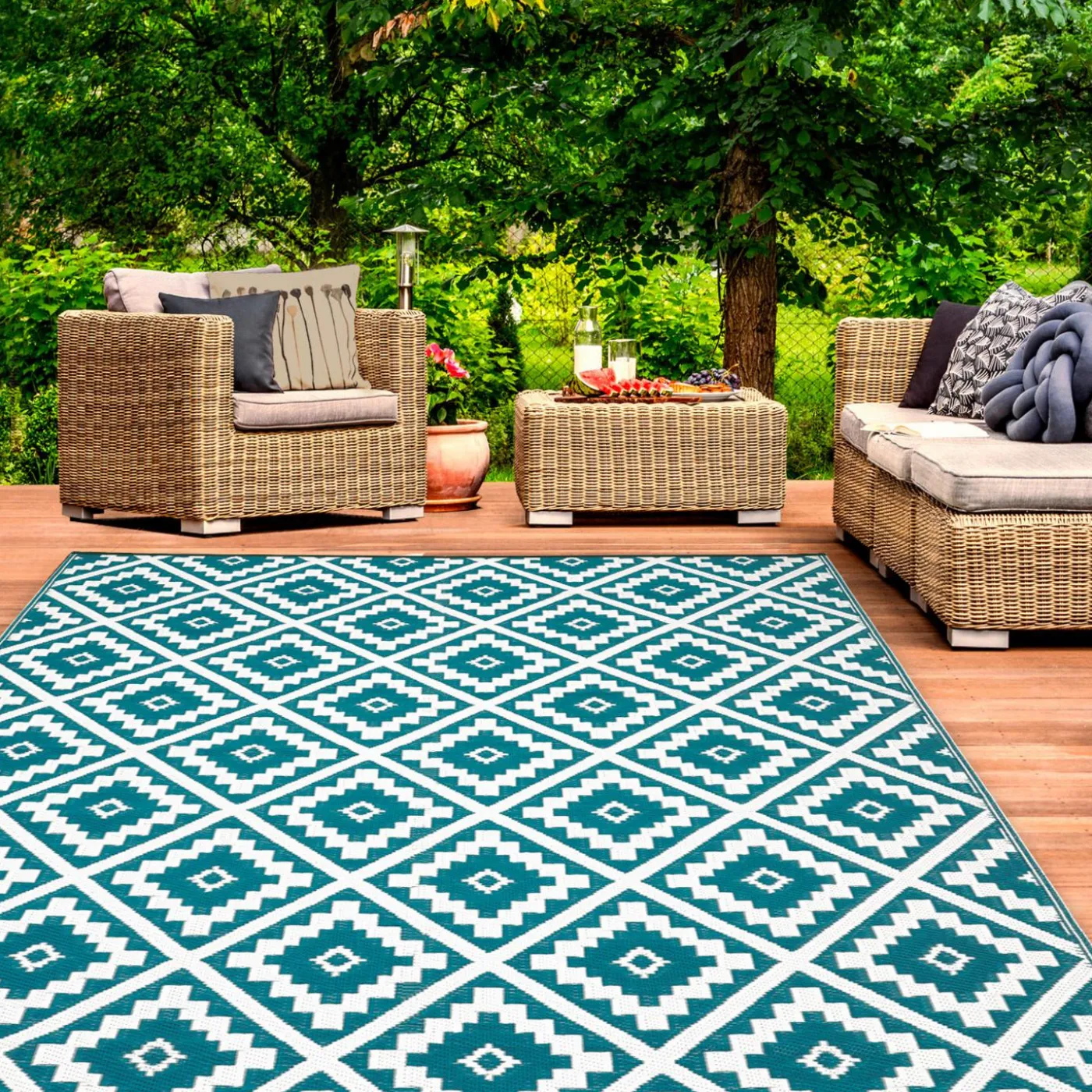 Tapis extérieur bleu canard motifs géométriques 180 x 280 cm