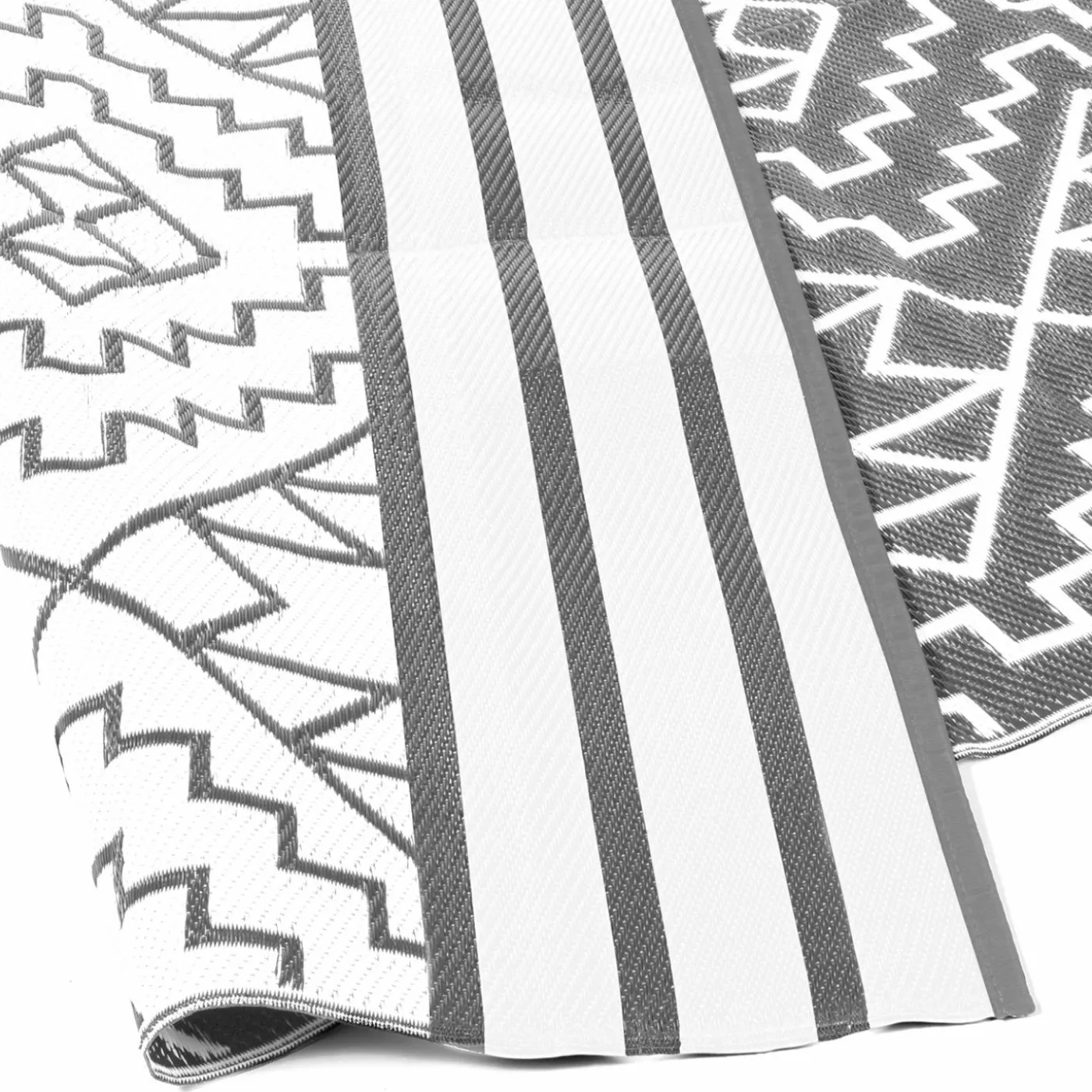 Tapis extérieur gris et blanc motifs aztèques 160 x 240 cm