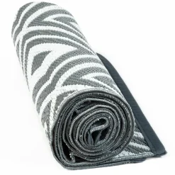Tapis extérieur jardin motifs géométriques gris et blanc 270 x 370 cm