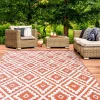 Tapis extérieur terracotta et blanc motifs géométriques 180 x 280 cm
