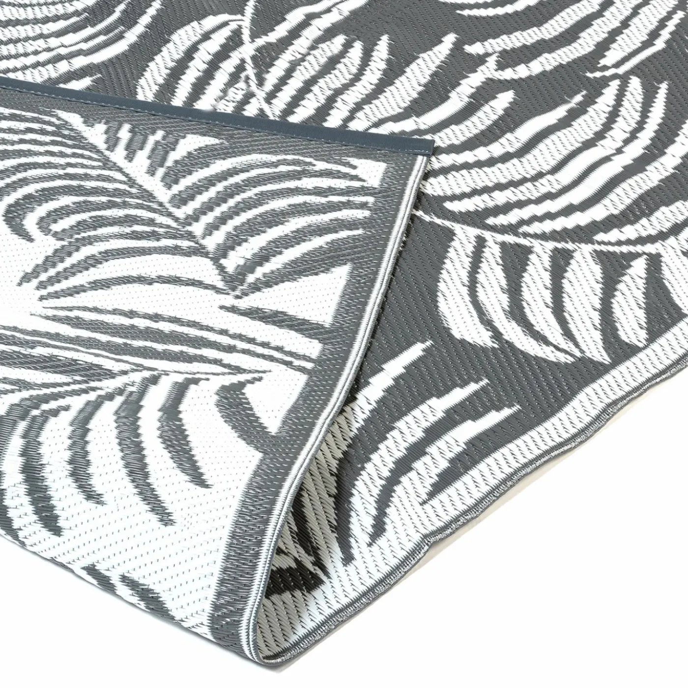 Tapis extérieur terrasse motif tropical gris et blanc 160 x 260 cm